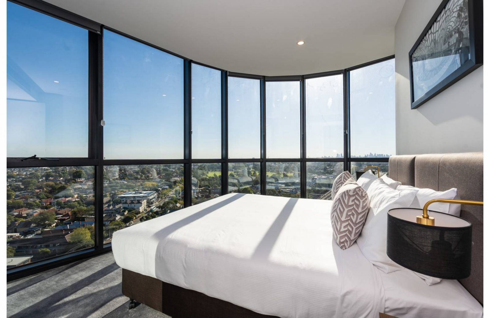 Two-bedroom-deluxe-bed-The Sebel Melbourne Malvern