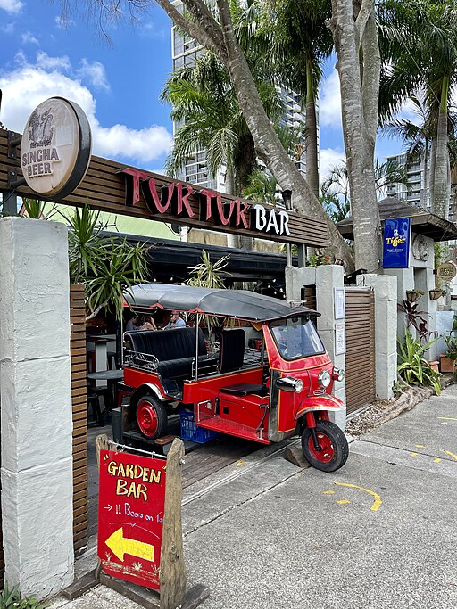 512px-Tuk_Tuk_Restaurant_and_Bar,_Milton,_Queensland_02