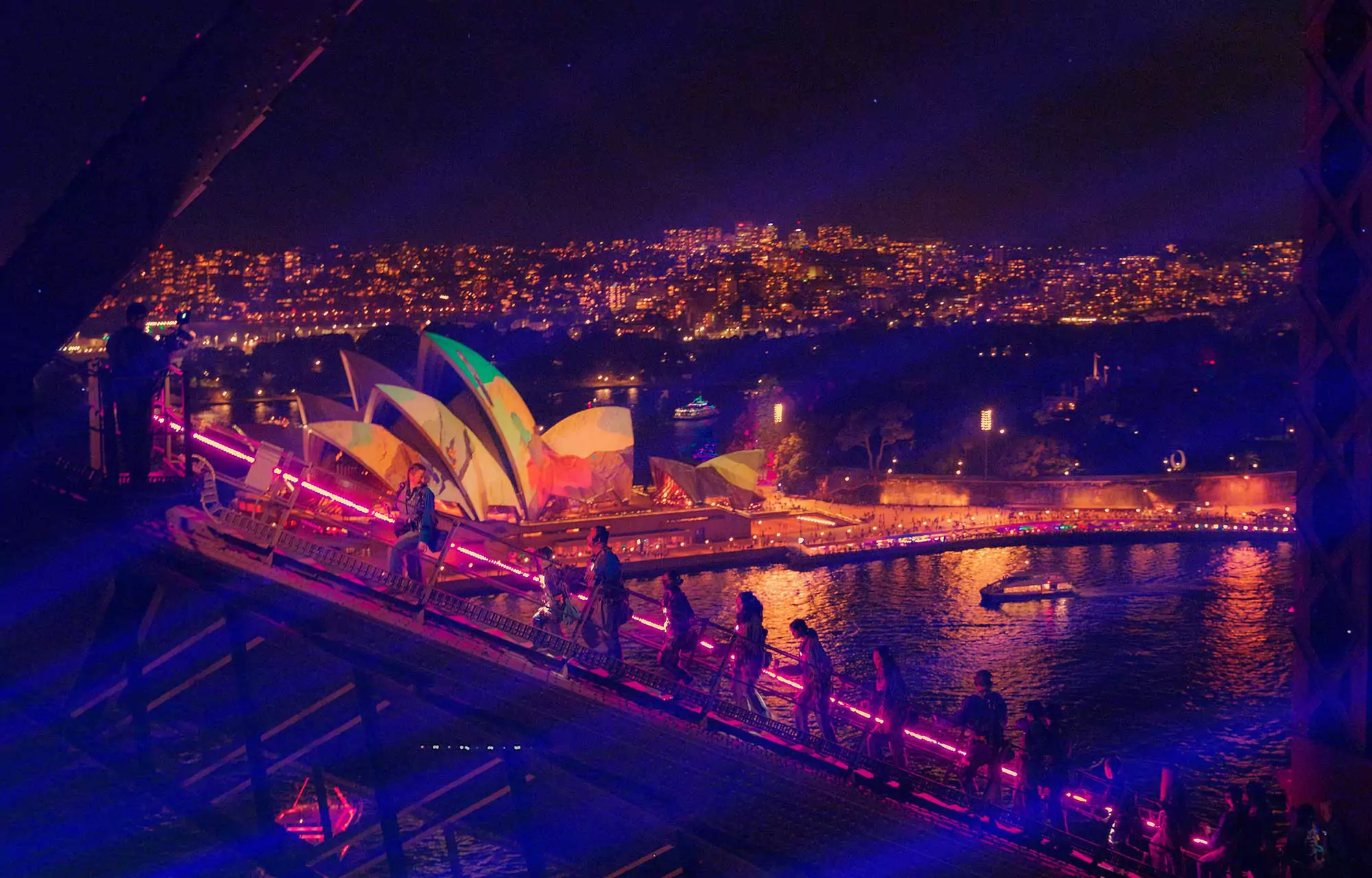 bridgeclimb-sydney-vivid-climb