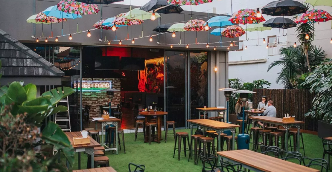 hideaway-kitchen-and-bar-broadbeach-alfresco-area