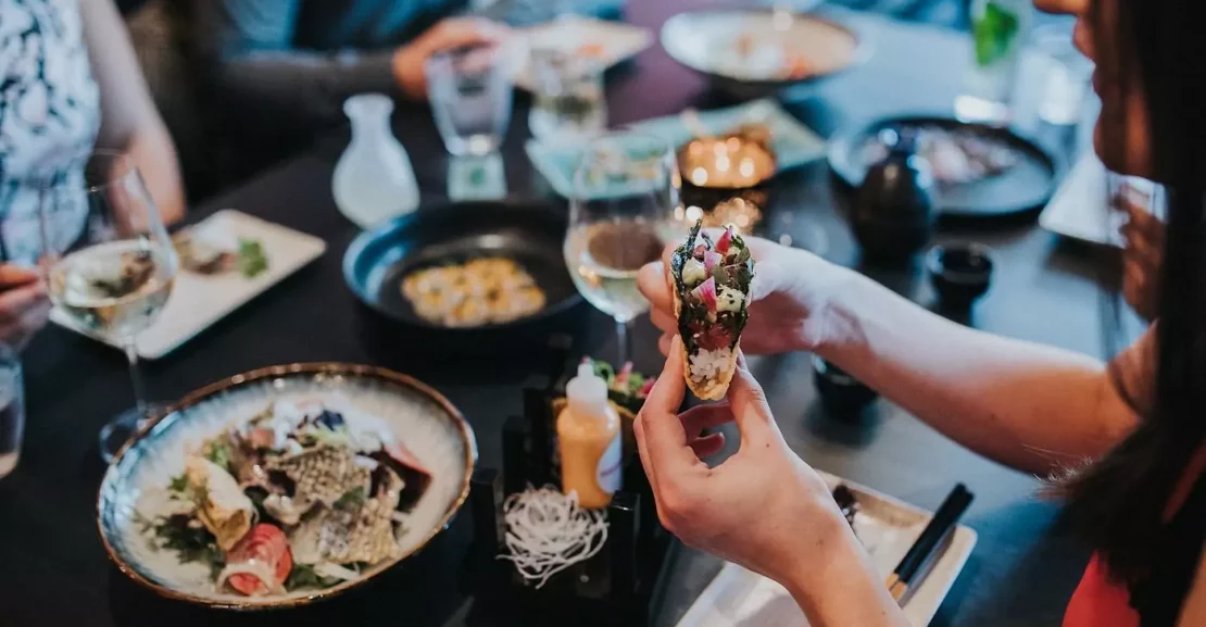 yamagen-japanese-surfers-paradise-sashimi-taco